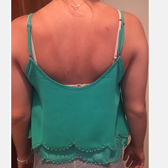 🌀Cropped Tank - Picture 2 of 4